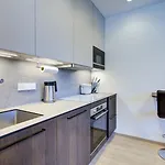 Apartment Center Deluxe *