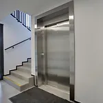Apartment Center Deluxe